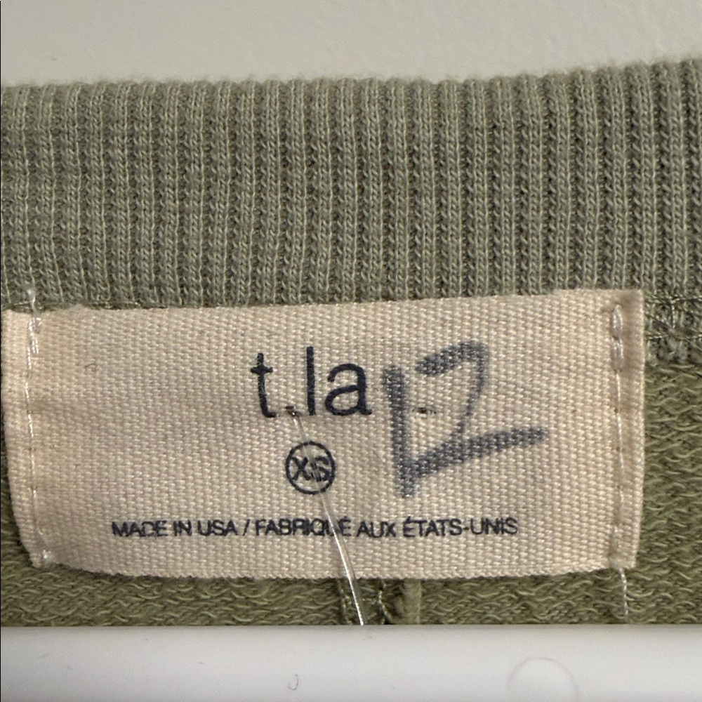 T.La Sage Green Women's Crew Neck Sweater - Picture 10 of 11